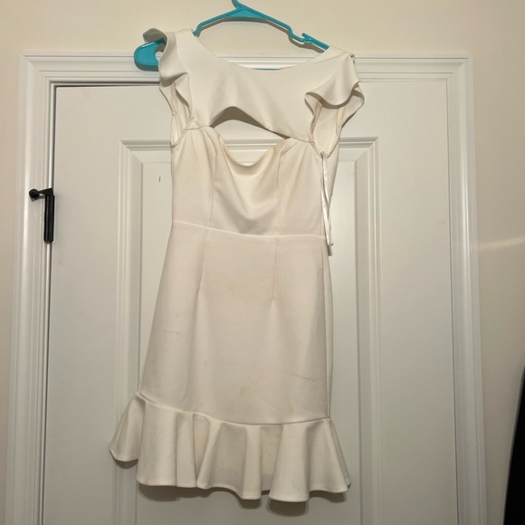Hello Molly white dress - Picture 1 of 2